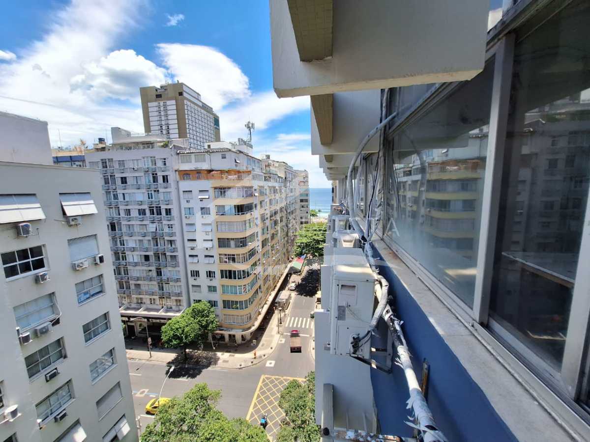Conheça WhatsApp Image 2024-12-16 at 1 do imóvel - SALA COMERCIAL COM VISTA PARA O MAR EM RUA NOBRE!!! - FCSL00082 - 1 WhatsApp Image 2024-12-16 at 1 - 1