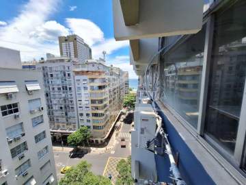 SALA COMERCIAL COM VISTA PARA O MAR EM RUA NOBRE!!! - FCSL00082