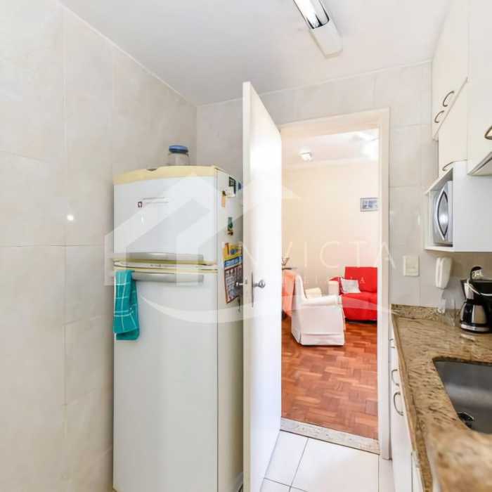 Conheça WhatsApp Image 2025-01-08 at 1 do imóvel - EXCELENTE APARTAMENTO DE 2 QUARTOS, 2 BANHEIROS, FUNDOS, SILENCIOSO, LOCALIZADO NUMA RUA NOBRE DE COPACABANA, NO POSTO 5. PROXIMO AOS COMERCIOS E AO METRÕ DE CANTAGALO. UMA GRANDE OPORTUNIDADE!!!! - FLAP20014 - 17 WhatsApp Image 2025-01-08 at 1 - 17