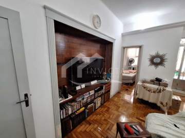 Imperdível - MARAVILHOSO 3 QUARTOS COM ÁREA EXTERNA EM RUA NOBRE NA QUADRA DA PRAIA!!! - FCAP31528