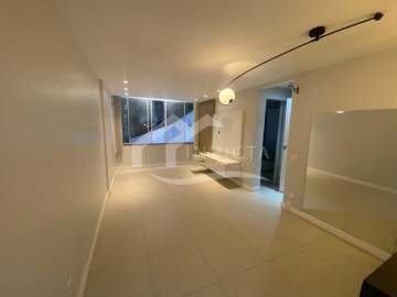 Imperdível - LUXUOSO QUARTO E SALA EM RUA NOBRE DE COPACABANA !! - FCAP11653