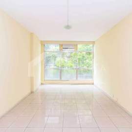 Imperdível - MARAVILHOSO DUPLEX COM DUAS VAGAS EM RUA NOBRE DE COPACABANA!!! - FCAP30132 Imperdível - MARAVILHOSO DUPLEX COM DUAS VAGAS EM RUA NOBRE DE COPACABANA!!! - FCAP30132