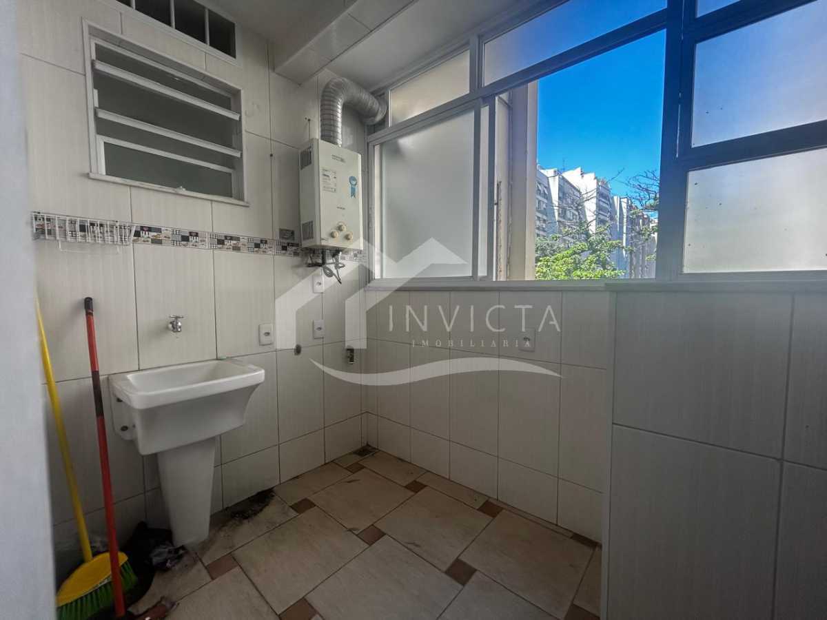 Conheça area servico do imóvel - Excelente Apartamento com 3 quartos e vaga na escritura no posto 4 - FCAP31548 - 23 area servico - 23