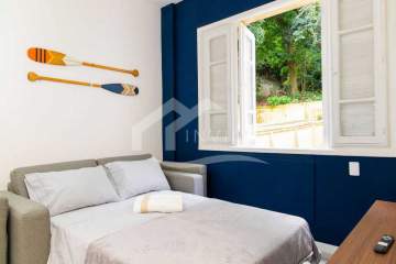 QUARTO E SALA INCRIVELMENTE REFORMADO EM COPACABANA - FCAP11677