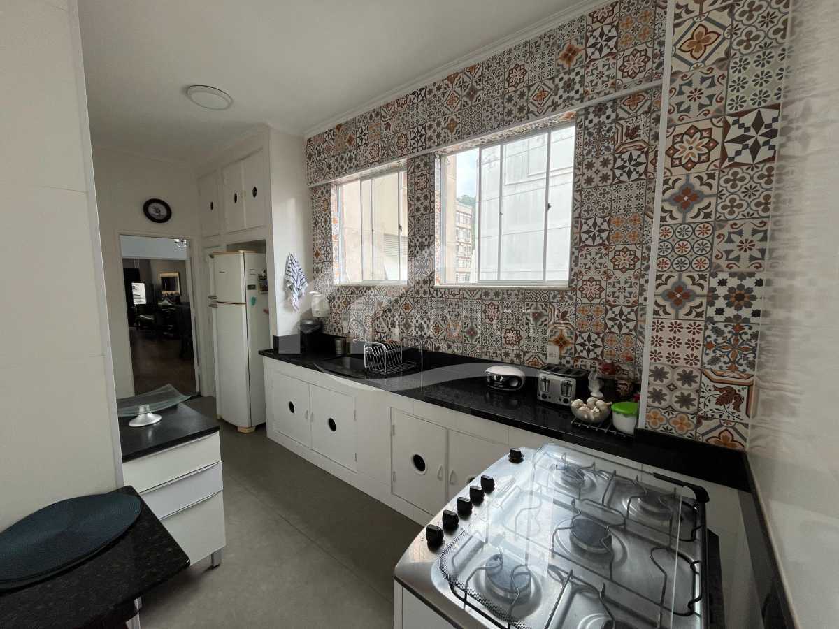 Imperdível - Excelente 3 quartos reformado com vaga na escritura - FLAP30025