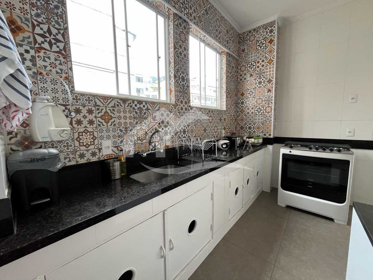 Imperdível - Excelente 3 quartos reformado com vaga na escritura - FLAP30025