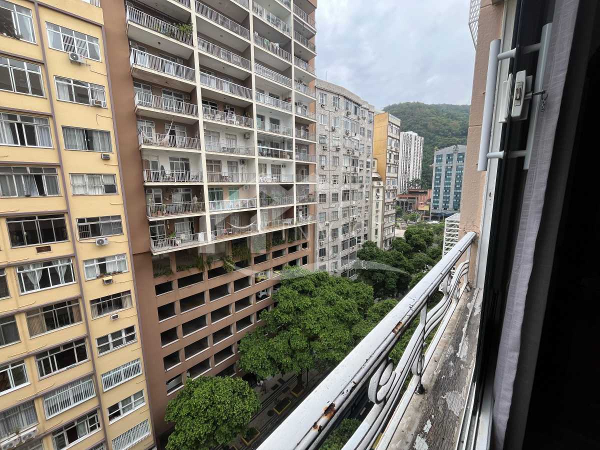 Imperdível - Excelente 3 quartos reformado com vaga na escritura - FLAP30025