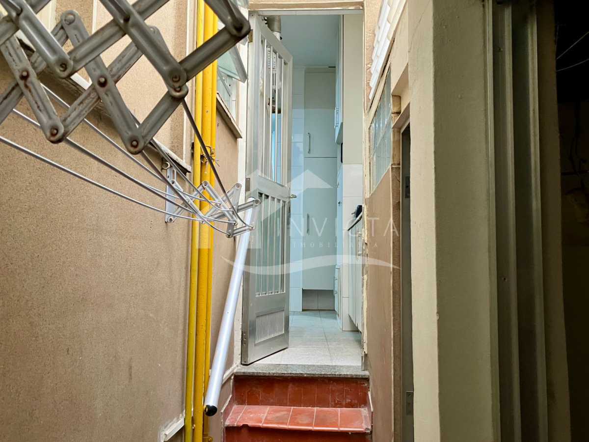 Conheça 15 Entrada cozinha do imóvel - Apartamento 2 quartos (c/ 2 suítes) e área externa no coração de Ipanema - IPAP20006 - 17 15 Entrada cozinha - 17