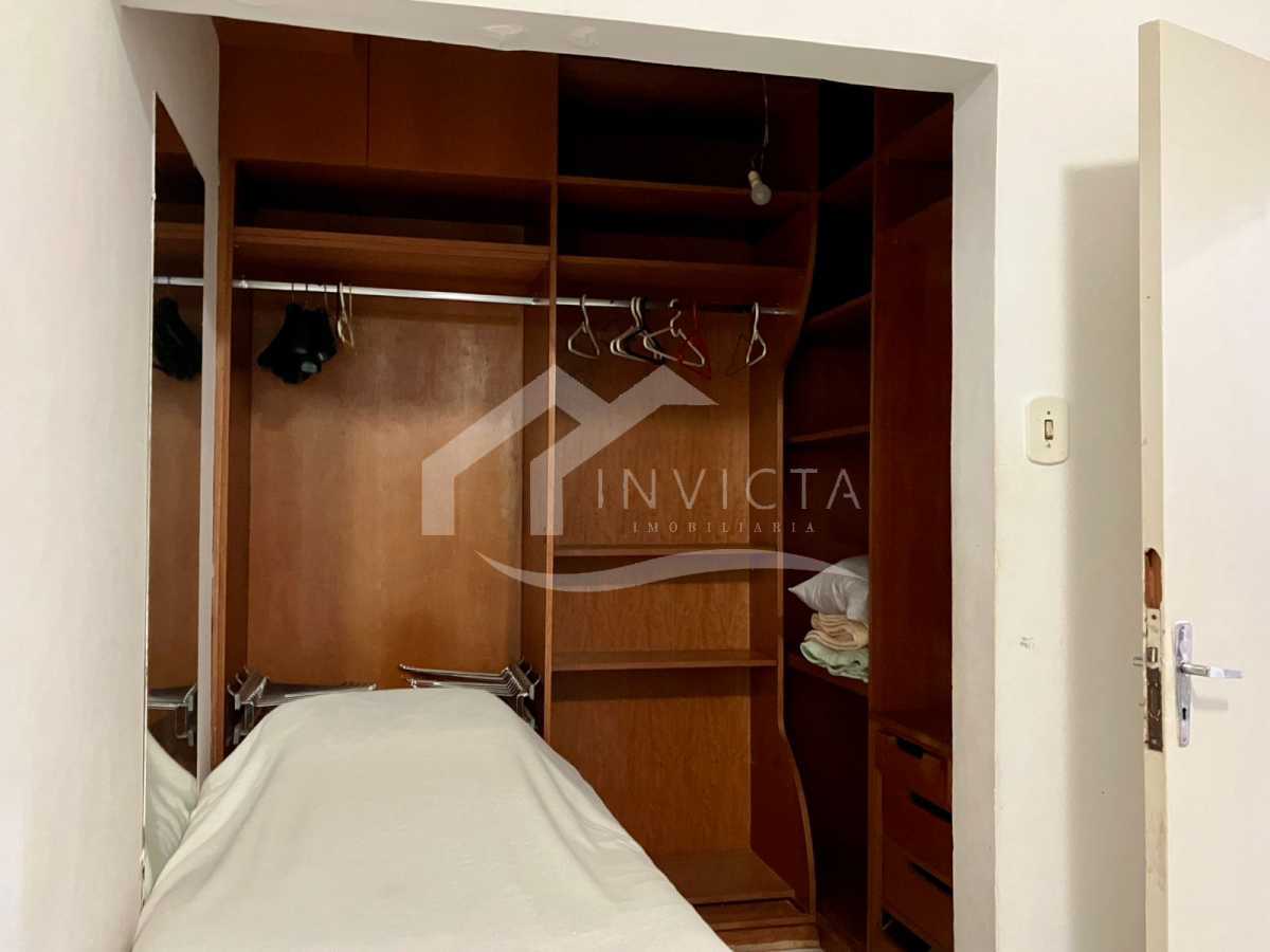 Conheça 27 Closet suíte 2 do imóvel - Apartamento 2 quartos (c/ 2 suítes) e área externa no coração de Ipanema - IPAP20006 - 28 27 Closet suíte 2 - 28