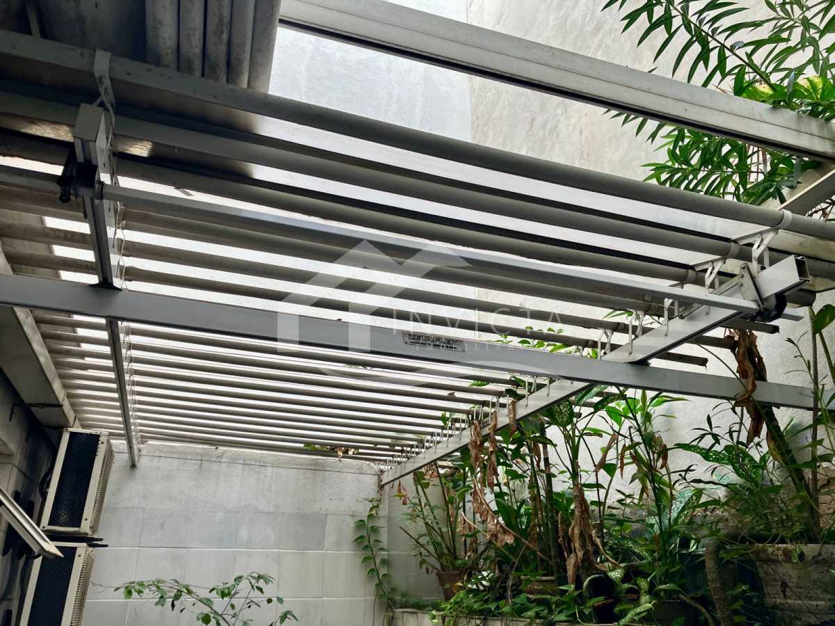 Conheça 30 Teto Varanda do imóvel - Apartamento 2 quartos (c/ 2 suítes) e área externa no coração de Ipanema - IPAP20006 - 8 30 Teto Varanda - 8