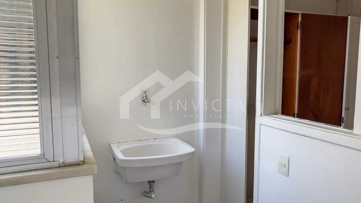 5973632ed96a4ec8af9705cb642cb6 - 24