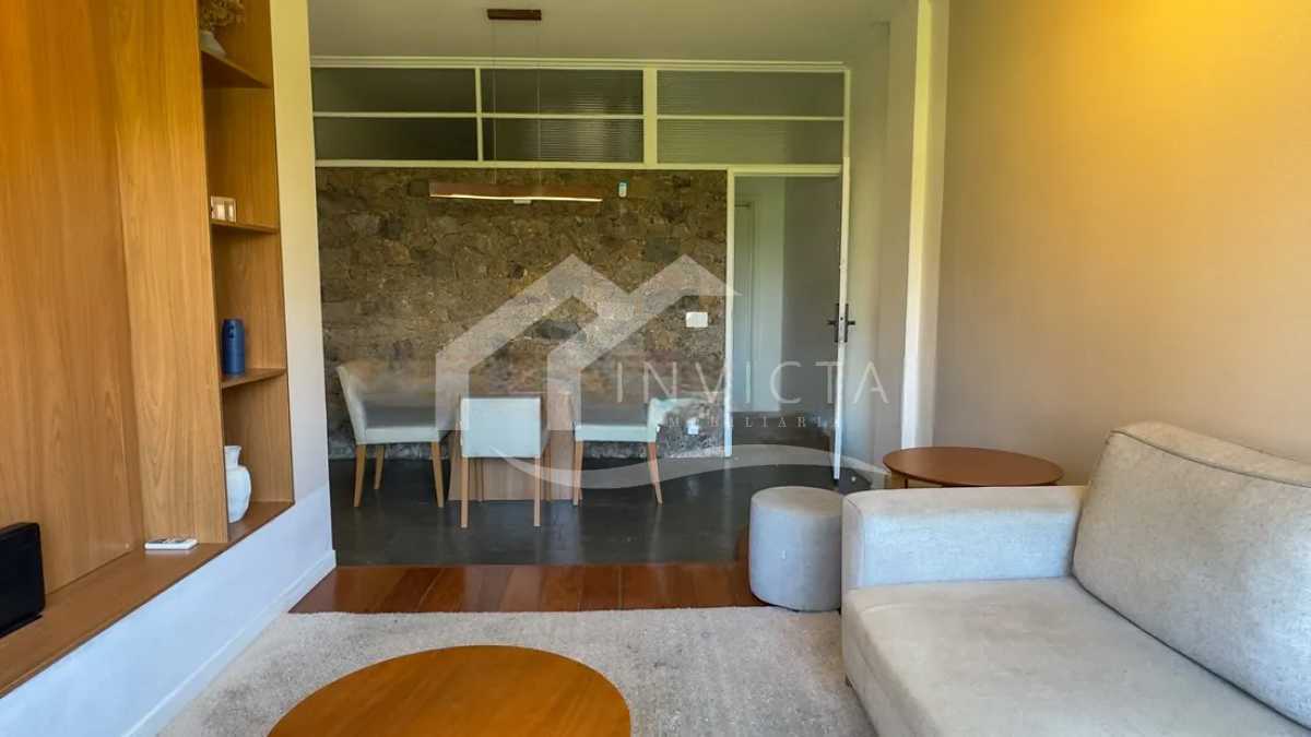 fe9f0d146eb0484195677544410e80 - 7