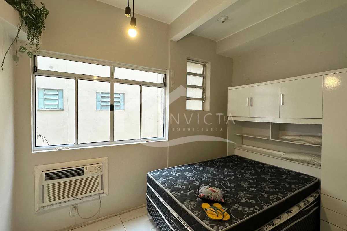 Ótima localização - INCRIVEL CONJUGADO REVESTIDO PARA QUARTO E SALA TUDO REFORMADO!!!! - FCKI10541