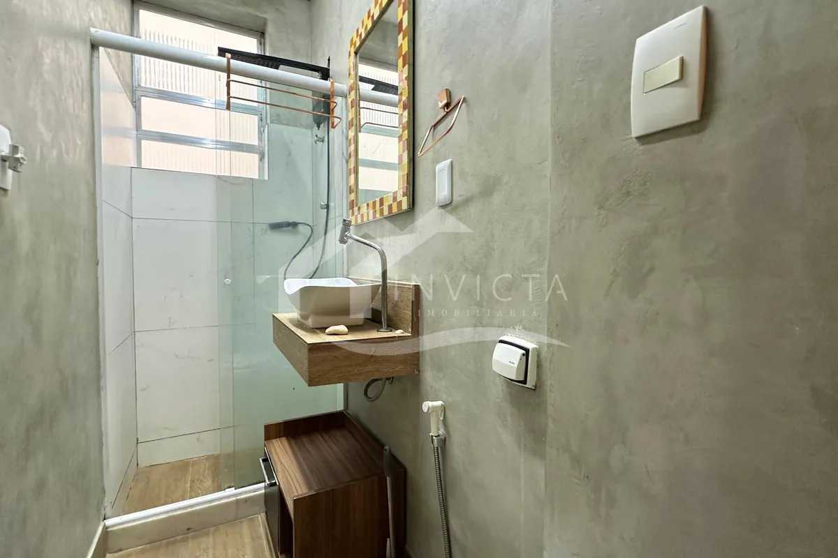 Ótima localização - INCRIVEL CONJUGADO REVESTIDO PARA QUARTO E SALA TUDO REFORMADO!!!! - FCKI10541
