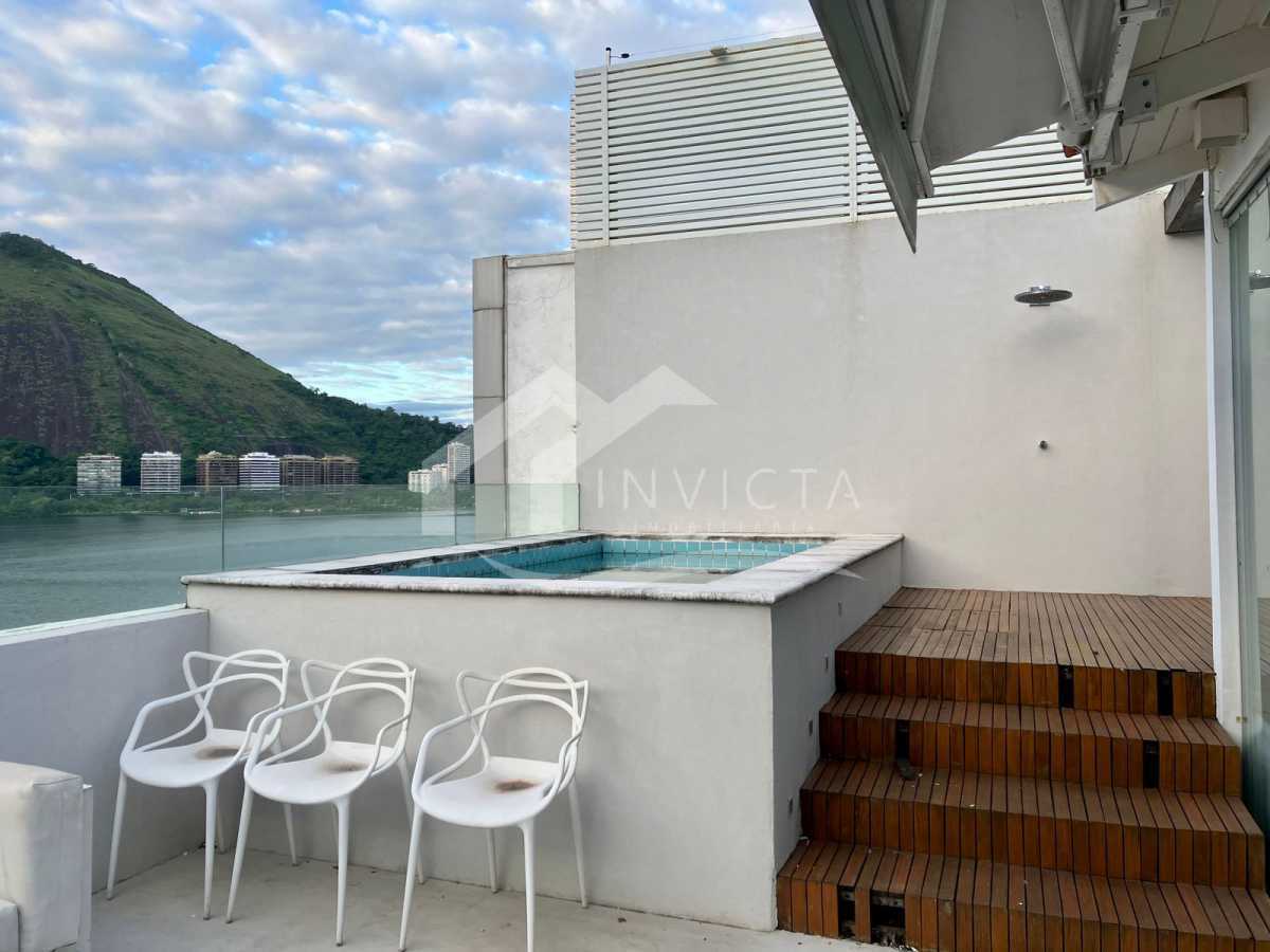 Conheça 3 do imóvel - Cobertura duplex reformada com vista Lagoa e Cristo - IPCO10001 - 4 3 - 4