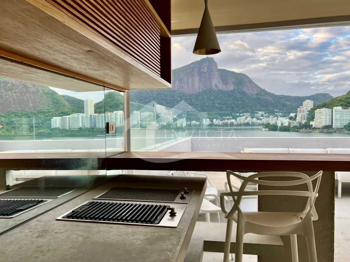 Conheça 16 do imóvel - Cobertura duplex reformada com vista Lagoa e Cristo - IPCO10001 - 17 16 - 17