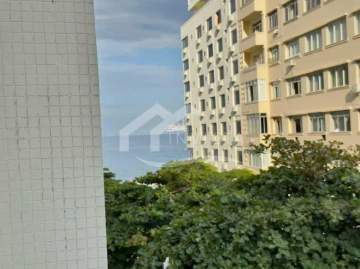 Ótima localização - Maravilhoso 2 quartos reformado com vista mar!!! - RPAP20098