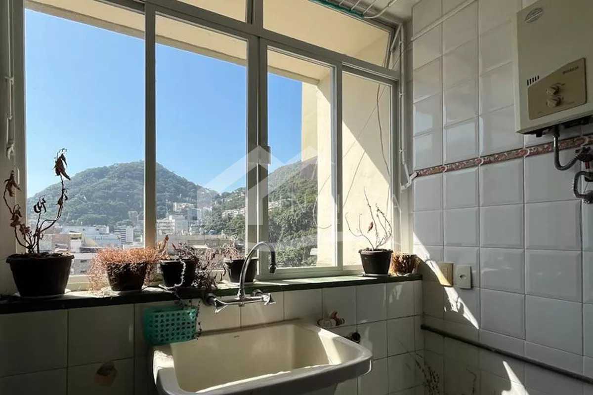 Conheça Área de serviço do imóvel - Maravilhosa Cobertura Duplex com vista Lagoa e Cristo (1 vaga) - IPCO40003 - 26 Área de serviço - 26