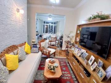 Ótima localização - EXCELENTE APARTAMENTO QUARTO SALA, EM ÓTIMA LOCALIZAÇÃO EM COPACABANA. BEM PRÓXIMO AO METRÔ DE ARCOVERDE, COMERCIOS E BANCOS. HÁ DUAS QUADRAS DA PRAIA. ÓTIMA OPORTUNIDADES! - FLAP10060