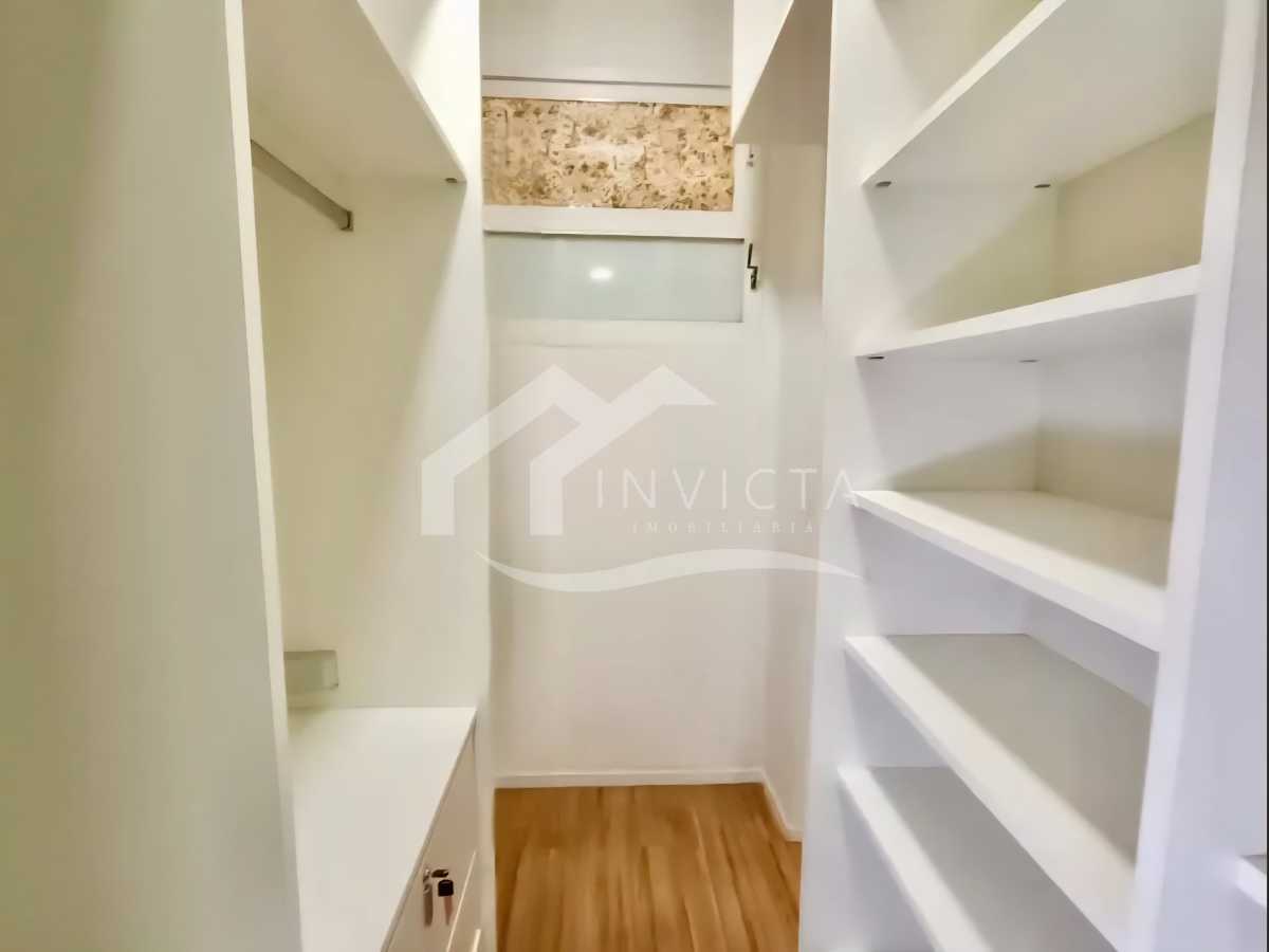 Conheça quarto 2 closet do imóvel - Oportunidade de 2 quartos com área aberta em rua valorizada no Leblon - IPAP20025 - 20 quarto 2 closet - 20
