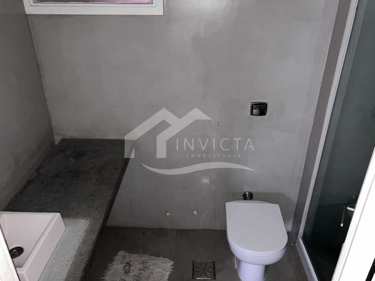 Conheça lavabo com box 1 do imóvel - Oportunidade de 2 quartos com área aberta em rua valorizada no Leblon - IPAP20025 - 7 lavabo com box 1 - 7