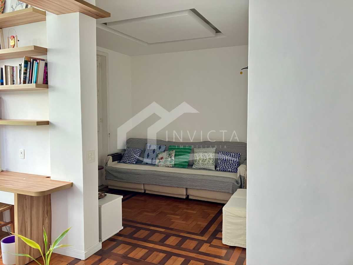 Conheça Quarto revertido em sala do imóvel - CHARMOSÍSSIMO 2 quartos mobiliado e reformado no Posto 9 de Ipanema! - IPAP20028 - 7 Quarto revertido em sala - 7