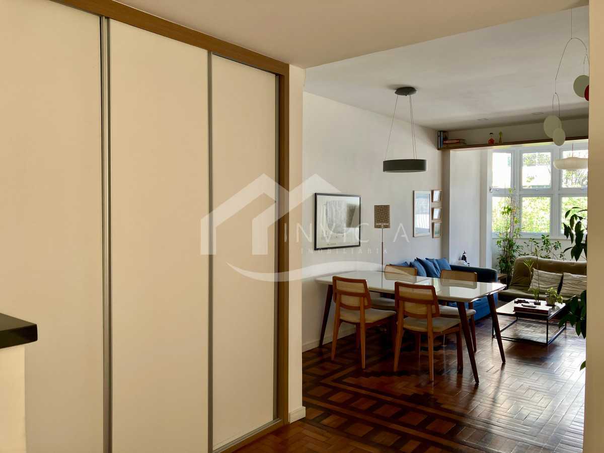Conheça Armário de louças do imóvel - CHARMOSÍSSIMO 2 quartos mobiliado e reformado no Posto 9 de Ipanema! - IPAP20028 - 14 Armário de louças - 14