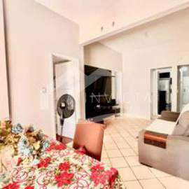Ótima localização - Excelente 2 quartos com vaga para quem procura a tranquilidade de uma rua calma e segura - FCAP21400