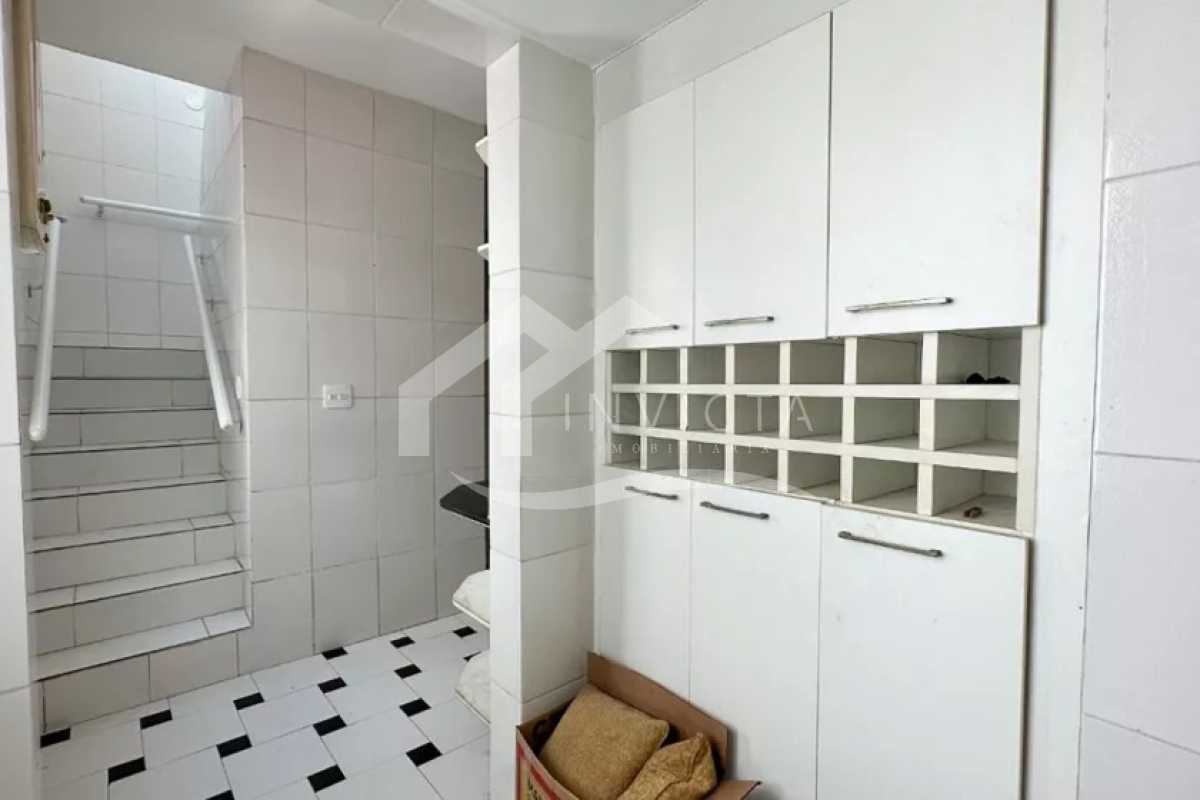 Acesso 2º piso via cozinha - 8