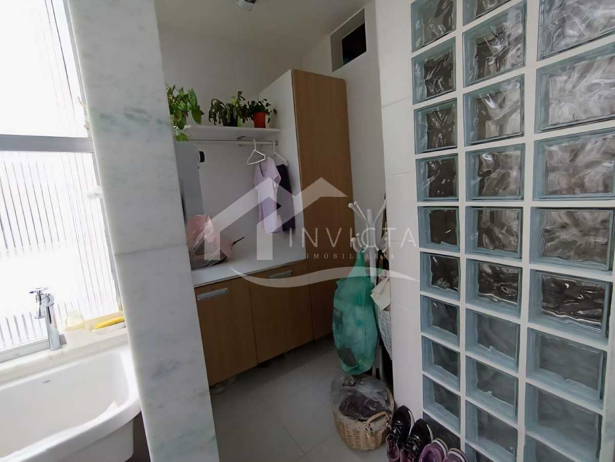 Área de Serviço - 24