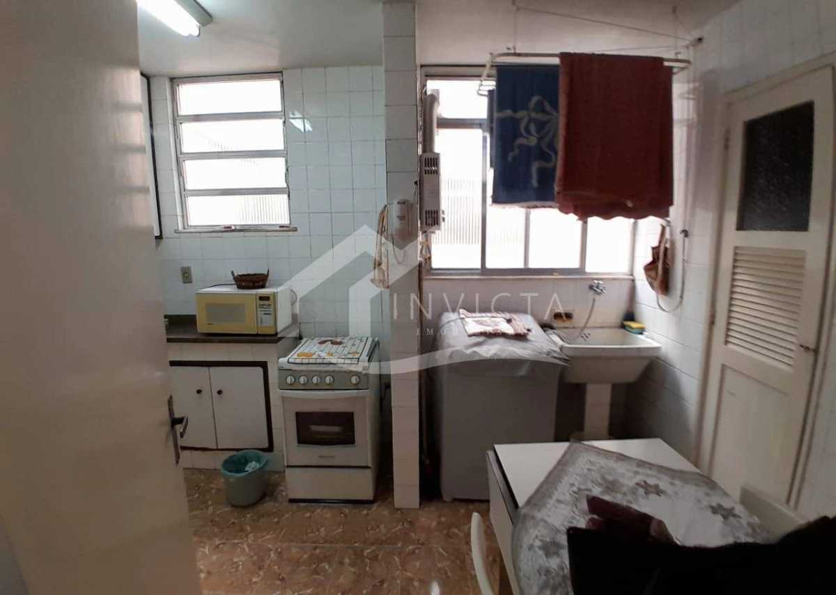 Conheça Cozinha/área do imóvel - Excelente 2 quartos com vaga escriturada em rua nobre de Copacabana - IPAP20045 - 22 Cozinha/área - 22