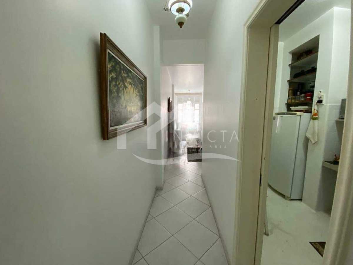 9d975b6eb228440aa6b74c82590f17 - 10