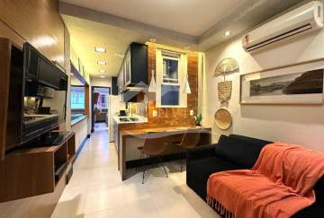 Ótima localização - Perfeito conjugado reformado e mobiliado em Ipanema a uma quadra da praia - IPKI10025