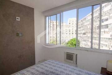 Imperdível - Lindo Apartamento Reformado - Quadra da Praia de Copacabana - RPKI10093