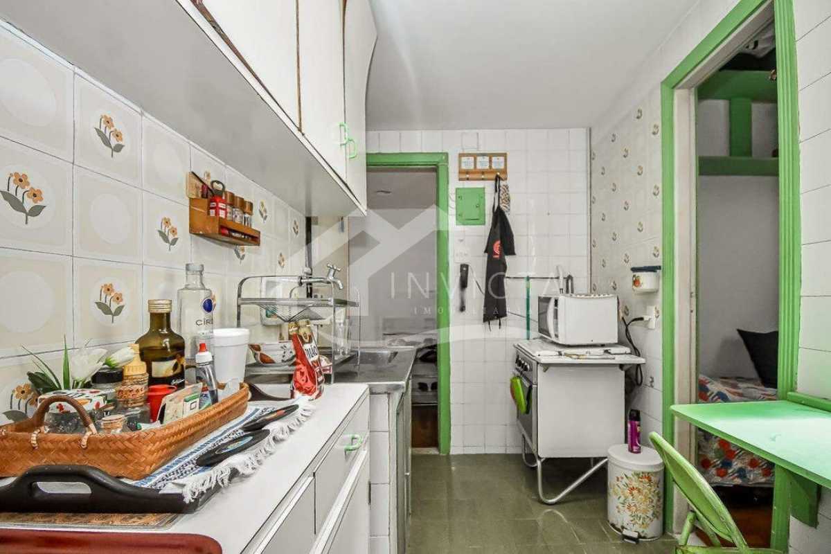 b4f61a18fa424860ad23724cb385d9 - 13