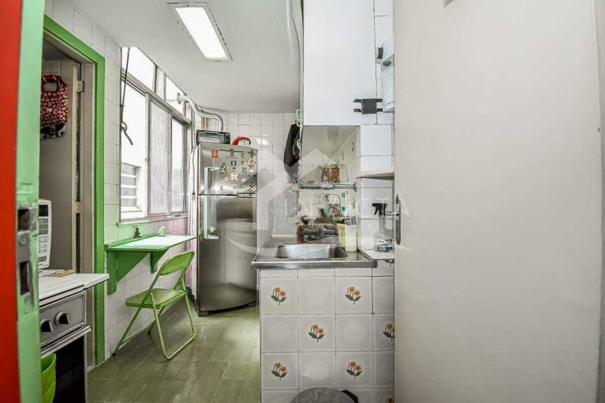 ee760ca84ee946e68d91913cebd2be - 15