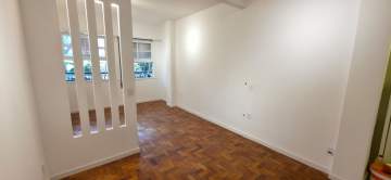 Ótima localização - EXCELENTE APARTAMENTO EM ÓTIMA LOCALIZAÇÃO NO POSTO 2, HA DUAS QUADRAS DA PRAIA E PROXIMO AO METRO ARCOVERDE!!! - FCAP11779