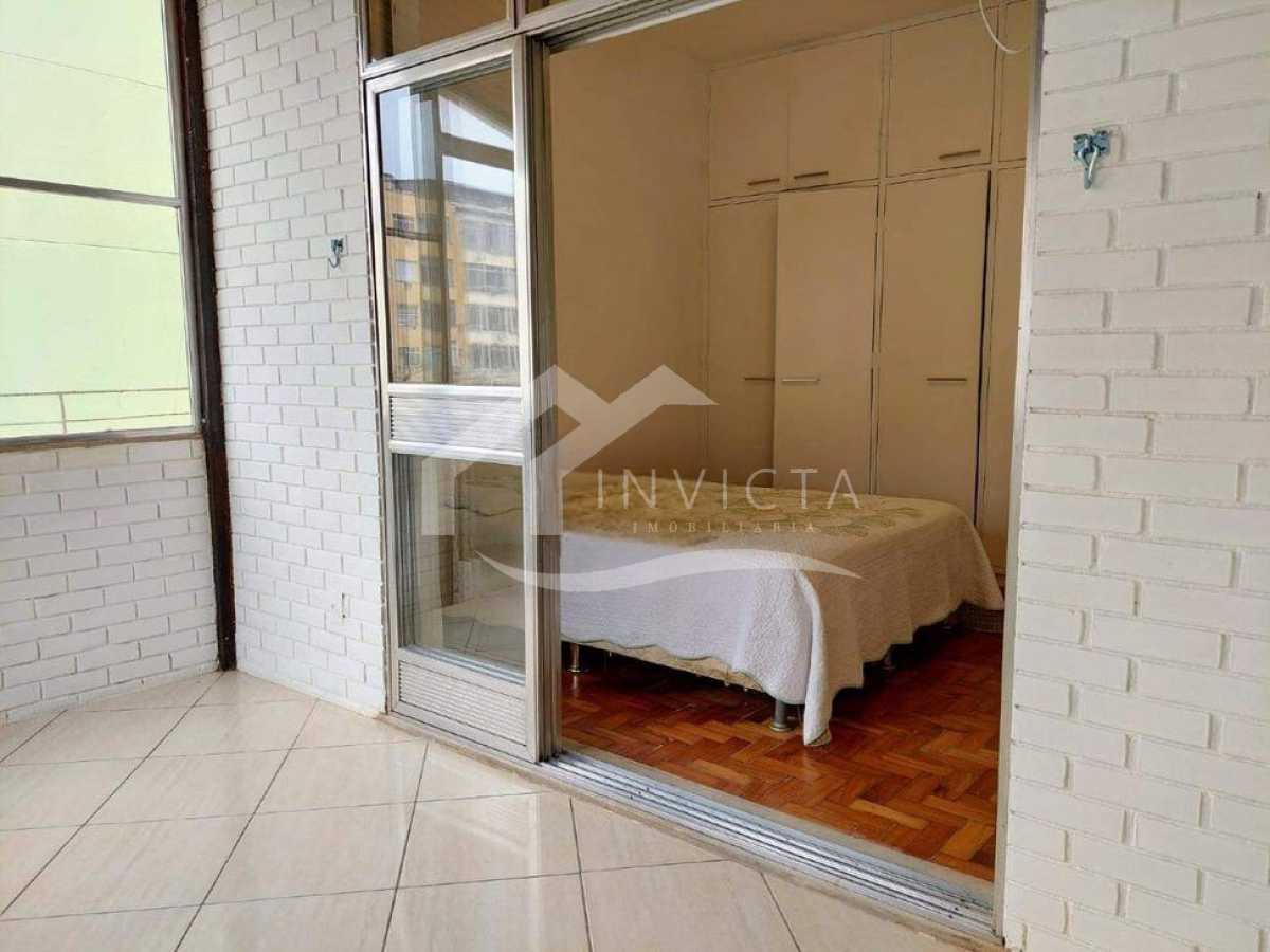 e581b5d42bd442ee8f4afa47f6a471 - 17