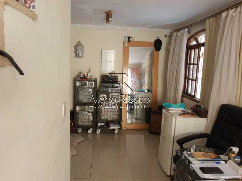 Conheça 2. Sala do imóvel - Casa à venda Rua Anajamirim, Tauá, Rio de Janeiro - R$ 740.000 - SPCA30041 - 10 2. Sala - 10