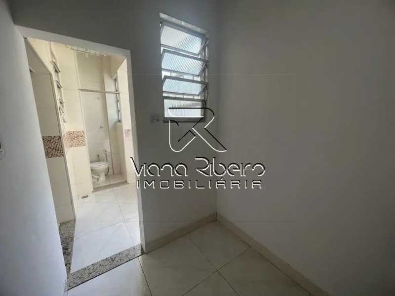 17-PhotoRoom 1_14_11zon. - 13