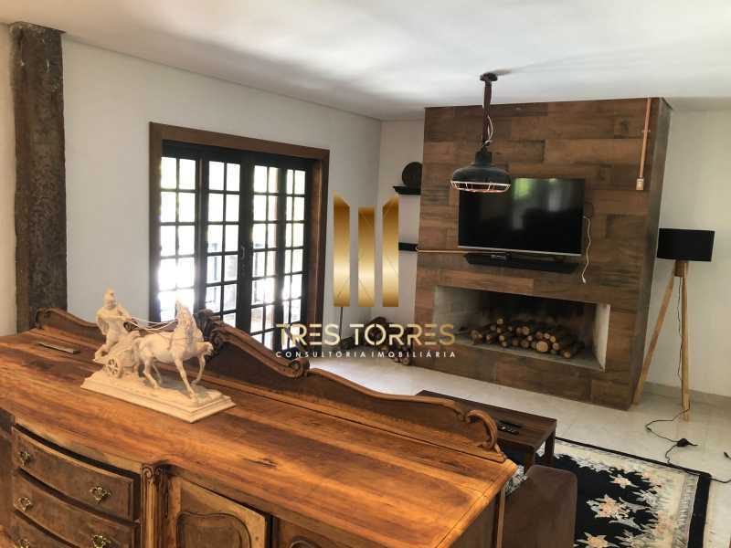 WhatsApp Image 2022-10-17 at 1 - 6