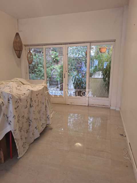 8c5ee966-60b2-448d-ba6f-d40df4 - 9