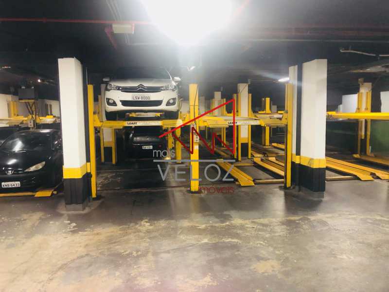 7727c968-3501-4d21-a688-bb609a - 25