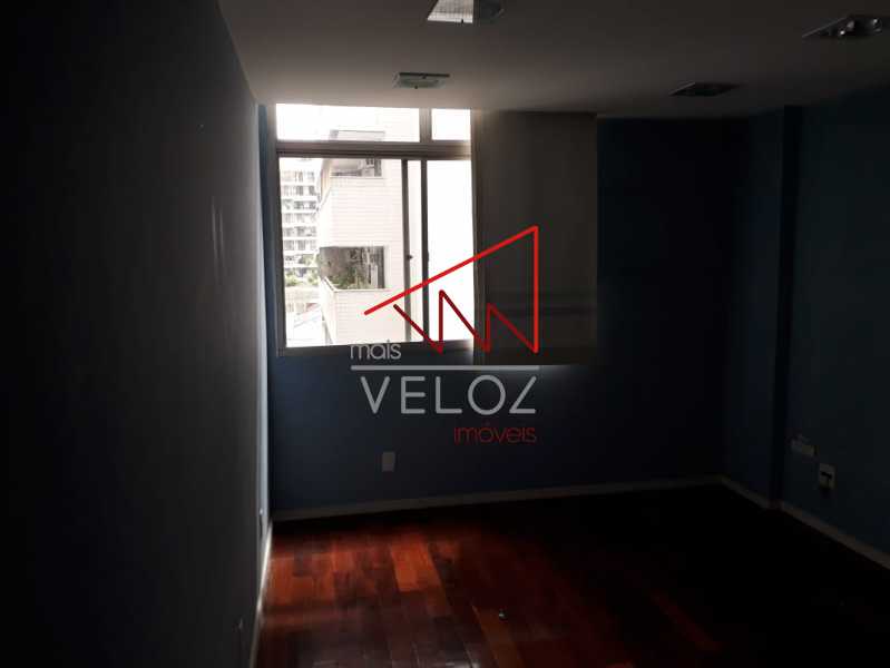 0feebf89-3e1c-4759-8cb4-df7614 - 7