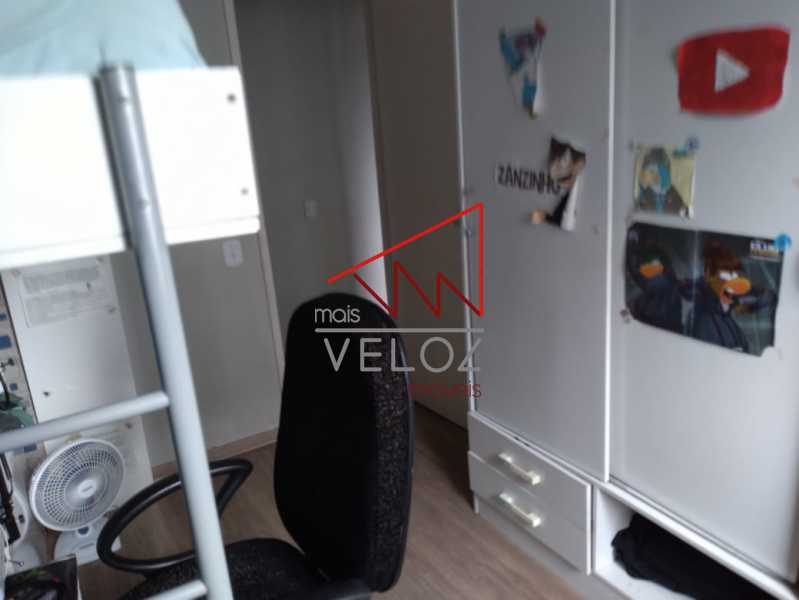 c8fd49f7-f6e1-4943-ab4e-009e10 - 17