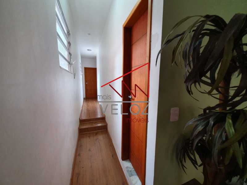 Casa 4 quartos 18 - 27