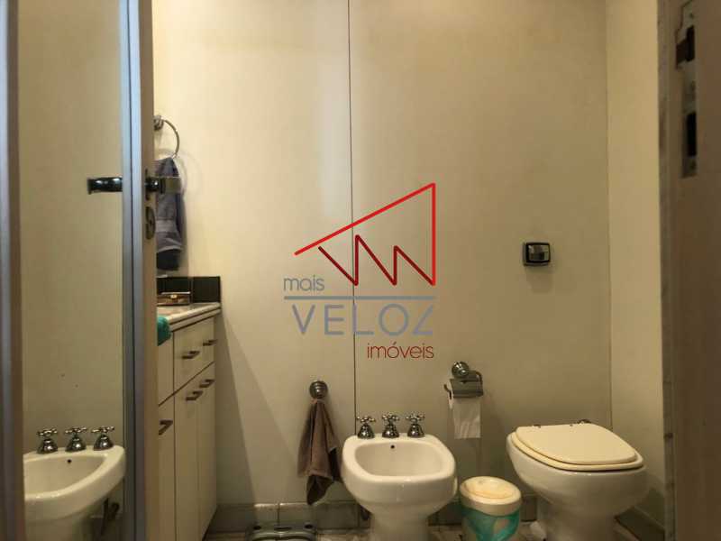 8e0ec4b6-de1d-454b-a069-5c39dc - 24