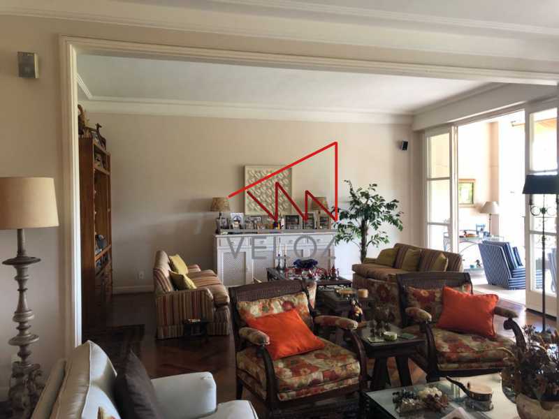 a588935d-4d4f-4019-80b4-43445f - 10