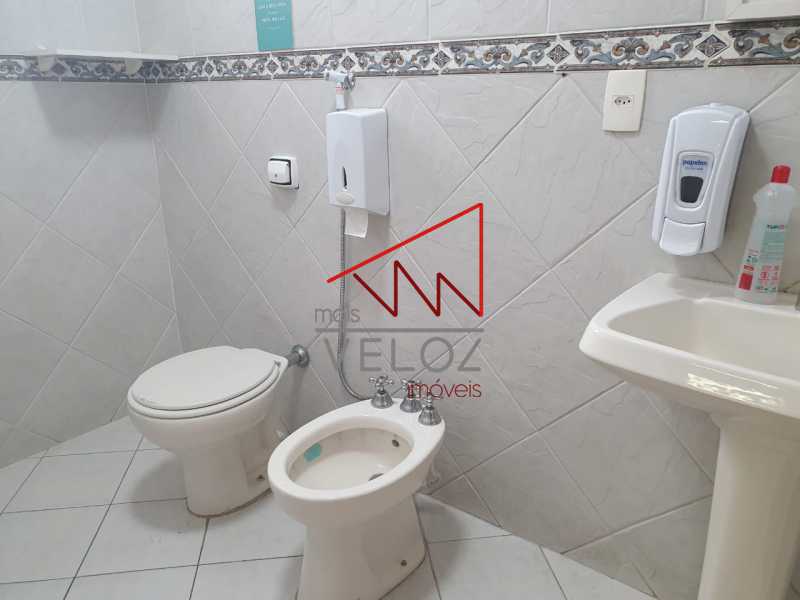 d8d49336-1c3c-47b0-93d7-b29bfa - 24