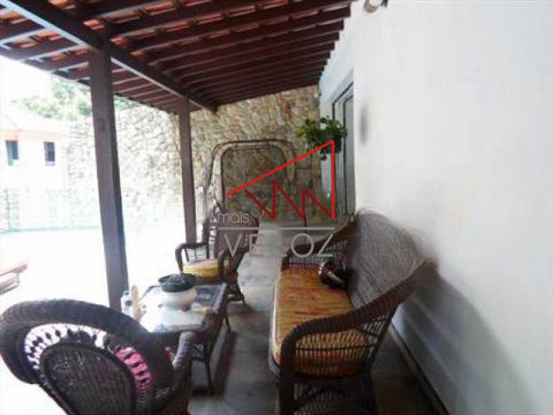 b44e9f4f604a7ff8000c2c77f4bf3a - 4